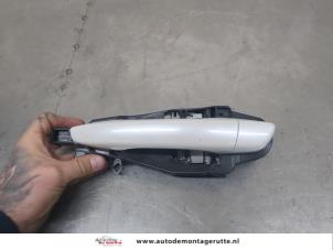 O203752 Gebruikte deurgreep 4deurs links-achter Peugeot 308