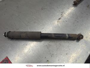 O203811 Gebruikte schokdemper rechts-achter Toyota Auris