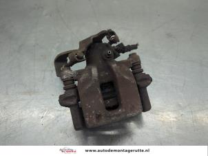 O203816 Gebruikte remklauw (tang) rechts-achter Toyota Auris