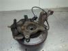 Gebruikte Fusee houder links-voor Toyota Auris O203827