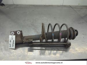 O203831 Gebruikte veerpoot links-voor Peugeot 307