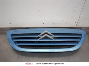 O203853 Gebruikte grille Citroen C3