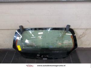 O203856 Gebruikte ruit achter Toyota Aygo
