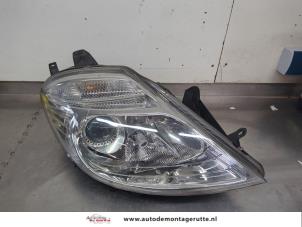 O203882 Gebruikte rechter koplamp Citroen C8