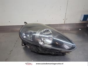 O203895 Gebruikte koplamp rechts Fiat Punto