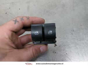 O203904 Gebruikte schakelblok ruiten Fiat Punto