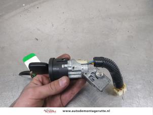 O203935 Gebruikte sleutel+contactslot Toyota Aygo