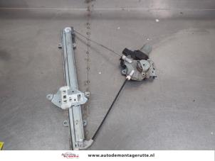 O203939 Gebruikte ruitmechaniek 4deurs rechts-voor Mitsubishi Outlander