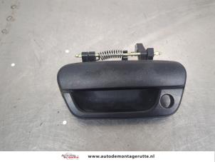 O203972 Gebruikte deurgreep 2deurs links Chevrolet Spark
