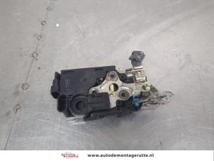 O203975 Gebruikte slotmechaniek portier 4deurs links-voor Chevrolet Spark