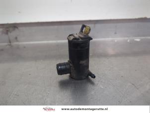 O203977 Gebruikte ruitensproeierpomp achter Mitsubishi Colt