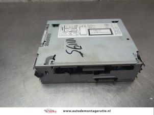 O203996 Gebruikte radio Fiat 500