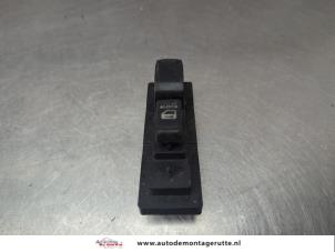 O204013 Gebruikte elektrisch raam schakelaar Suzuki Alto
