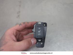 O204029 Gebruikte schakelaar stoelverwarming Honda Insight