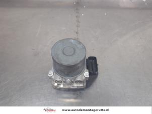 O204037 Gebruikte abs pomp Mazda 6
