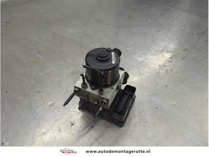 Gebruikte ABS Pomp Volkswagen Golf O204043