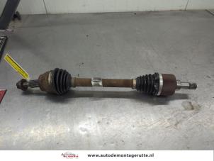 O204091 Gebruikte steekas links-voor Ford Focus