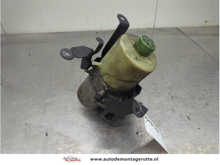 Gebruikte Pomp Servo Volkswagen Fox O204110