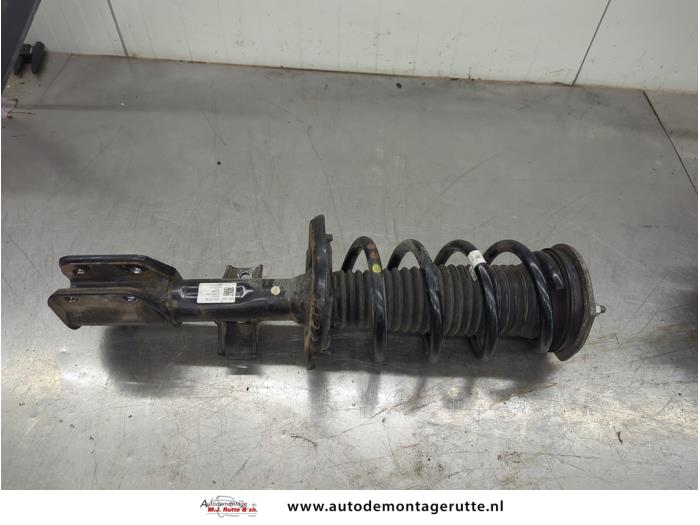 Gebruikte Mac Phersonpoot links-voor Volkswagen Crafter O204127