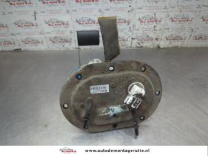O204137 Gebruikte brandstofpomp elektrisch Hyundai Tucson