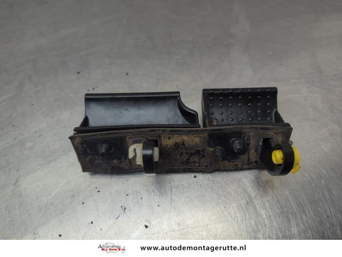 Gebruikte Schakelaar achterklep Hyundai Tucson O204177