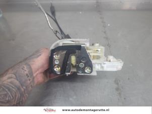 O204196 Gebruikte deurslot mechaniek 4deurs rechts-voor Honda Insight