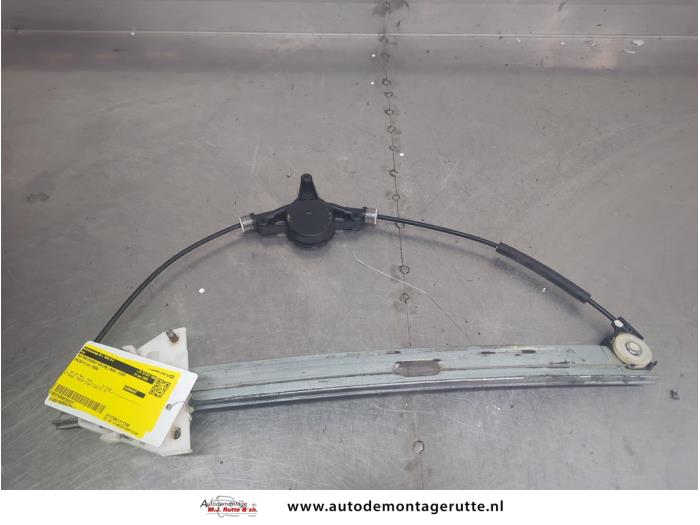 Gebruikte Raammechaniek 4Deurs links-voor Mazda 6 O204237