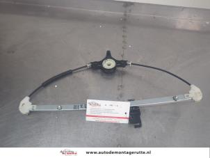 O204239 Gebruikte raammechaniek 4deurs links-achter Mazda 6