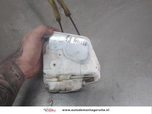 O204224 Gebruikte deurslot mechaniek 4deurs rechts-voor Mazda 6