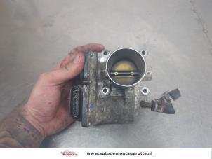 O204242 Gebruikte gasklephuis Mitsubishi Colt