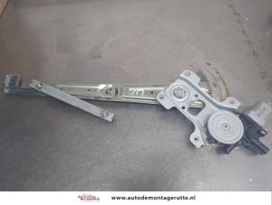 O204212 Gebruikte raammechaniek 4deurs links-voor Honda Insight