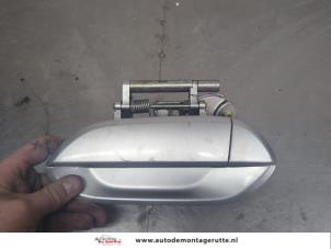 O204188 Gebruikte portiergreep 4deurs links-achter Honda Insight