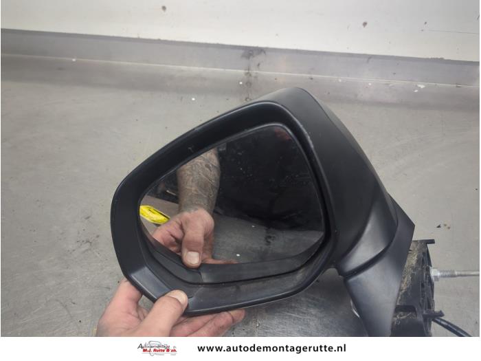 Gebruikte Spiegel Buiten links Peugeot 3008 O204275