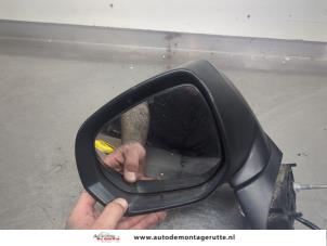 O204275 Gebruikte spiegel buiten links Peugeot 3008