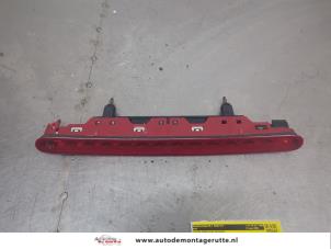 O204283 Gebruikte remlicht extra midden Peugeot 3008