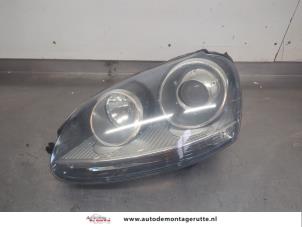 O204265 Gebruikte linker koplamp Volkswagen Golf
