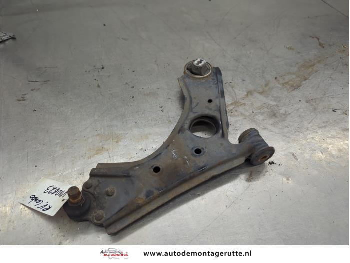 Gebruikte Triangel rechts-voor Opel Combo O204292