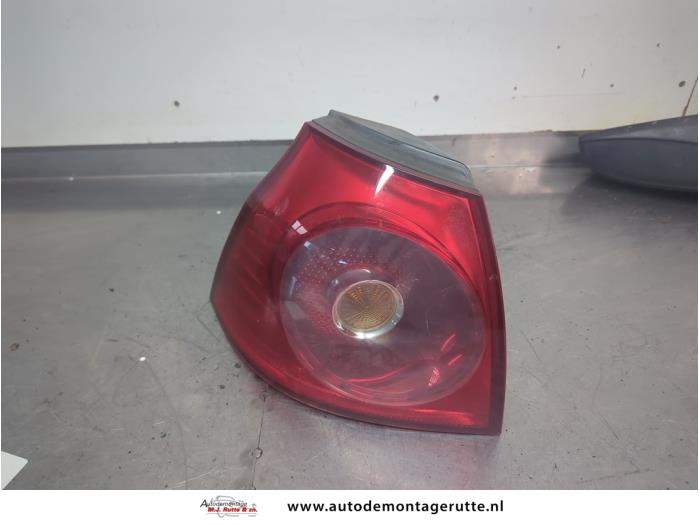 Gebruikte Achterlicht links Volkswagen Golf O204304