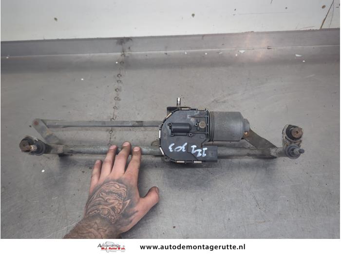 Gebruikte Ruitenwismotor+Mechaniek Volkswagen Golf O204312