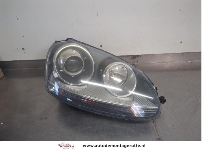 Gebruikte Rechter Koplamp Volkswagen Golf O204319