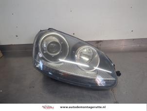 O204319 Gebruikte rechter koplamp Volkswagen Golf