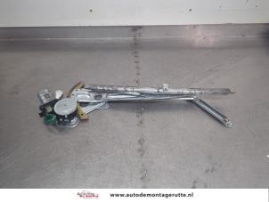 O204327 Gebruikte raammechaniek 4deurs links-voor Suzuki Ignis