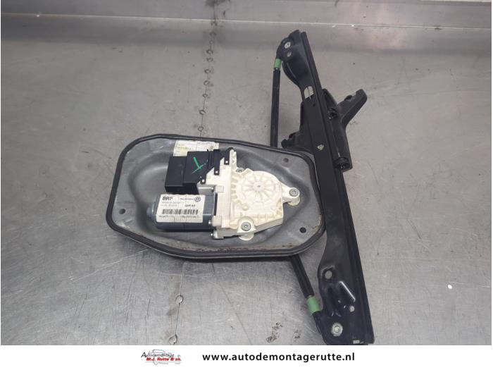 Gebruikte Ruitmechaniek 4Deurs rechts-achter Volkswagen Golf O204335