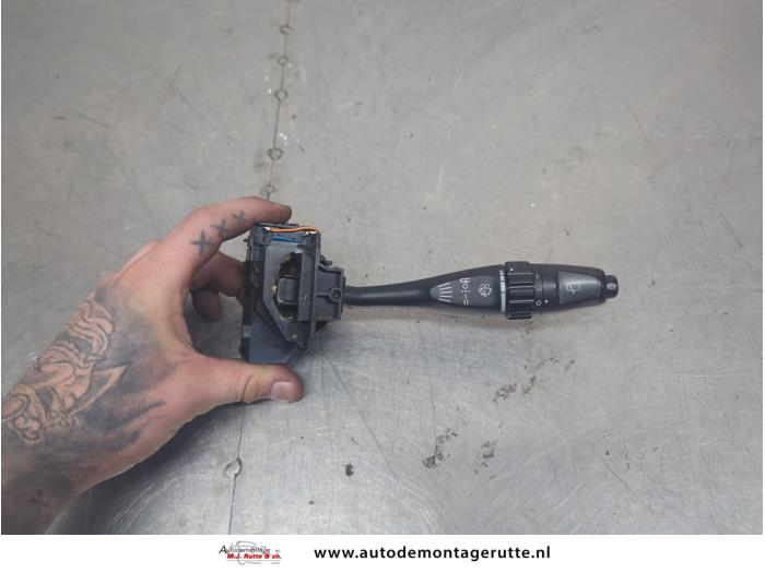 Gebruikte Schakelaar Ruitenwisser Mitsubishi Space Star O204350