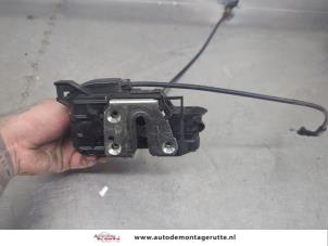 O204354 Gebruikte slotmechaniek portier 4deurs links-voor Renault Modus