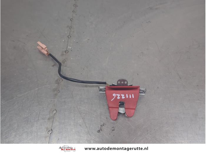 Gebruikte Slotmechaniek Achterklep Volkswagen Fox O204369