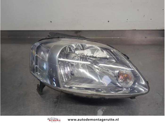 Gebruikte Rechter Koplamp Volkswagen Fox O204387