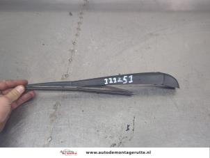O204394 Gebruikte ruitenwisserarm achter Mitsubishi Lancer