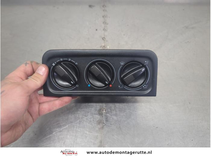 Gebruikte Chaufage Bedieningspaneel Volkswagen Golf O204402