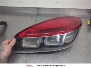O204408 Gebruikte achterlicht rechts Renault Megane